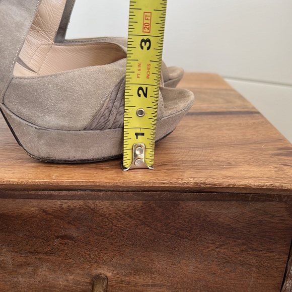 Fendi Heels - Picture 17 of 17